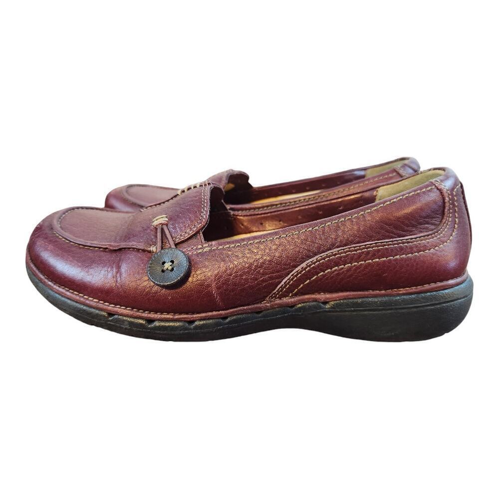 Clarks structured maroon leather upper slid on shoes womens sz 7 loafer